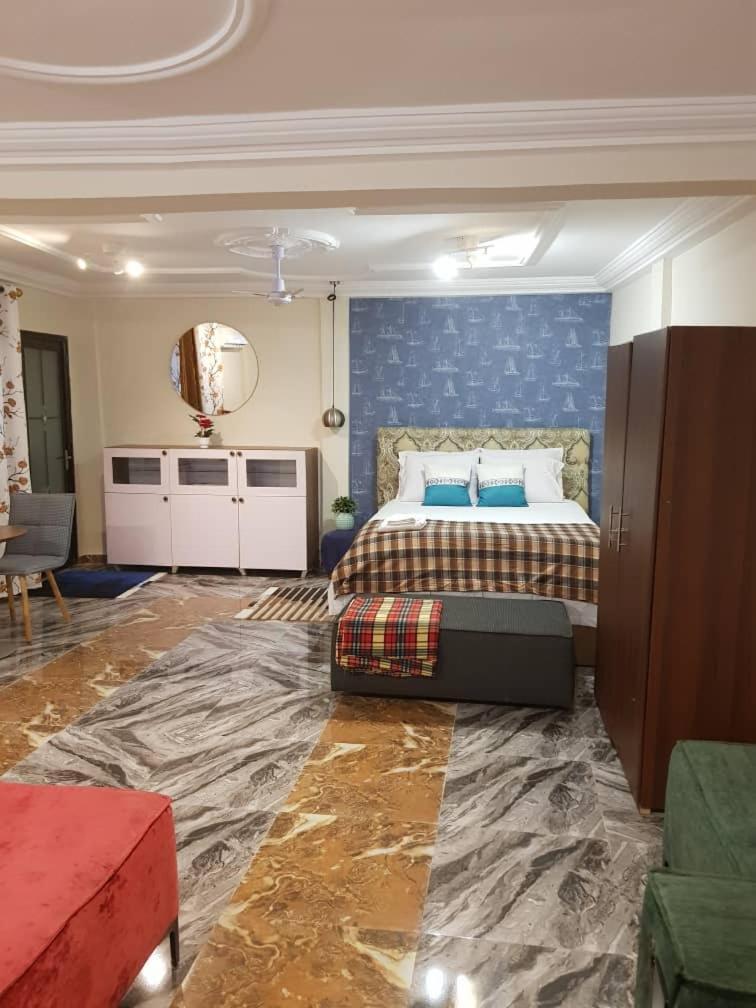 Nana Adu Guest House コフォリドゥア エクステリア 写真
