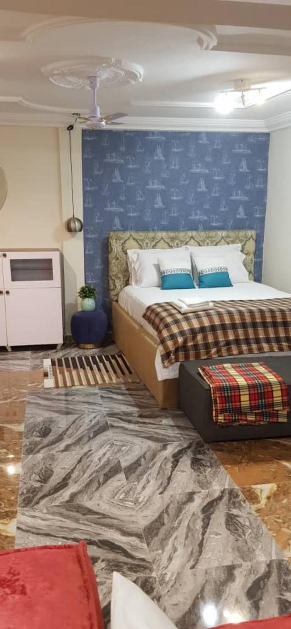 Nana Adu Guest House コフォリドゥア エクステリア 写真