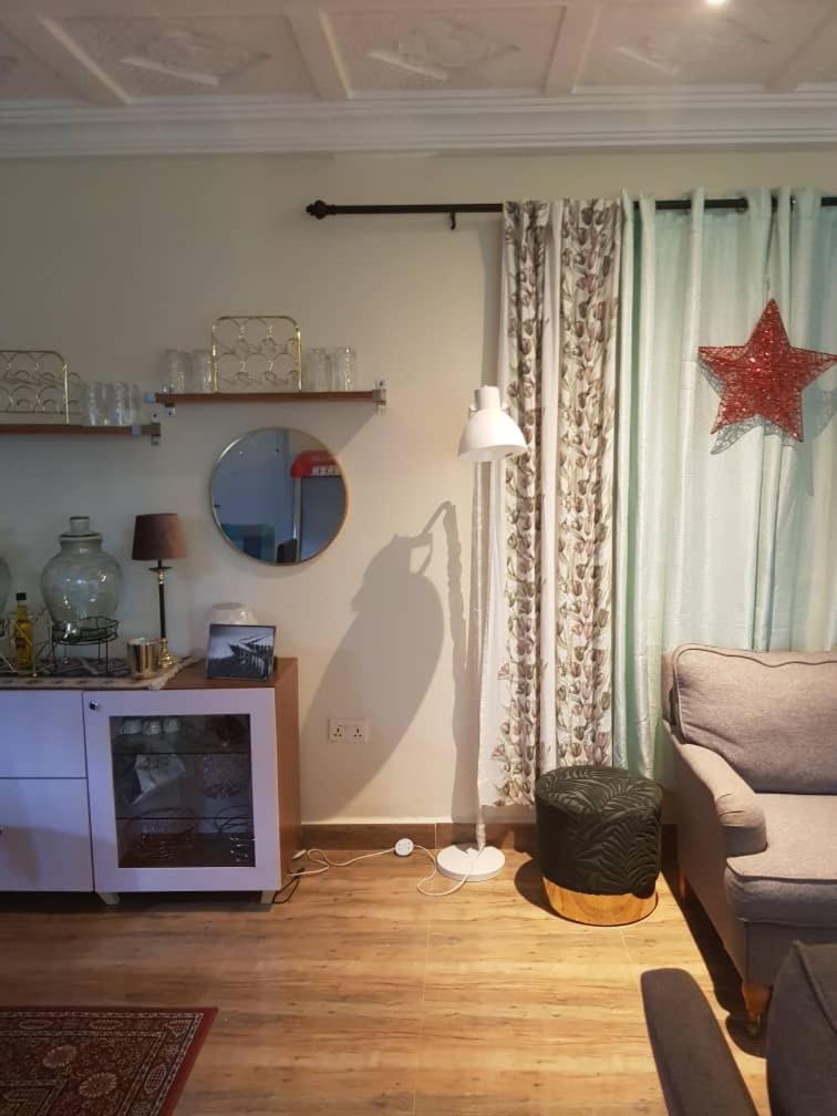 Nana Adu Guest House コフォリドゥア エクステリア 写真
